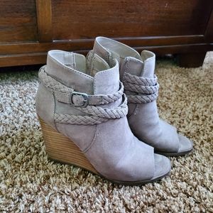 Madden Girl Open Toe Wedges Size 7